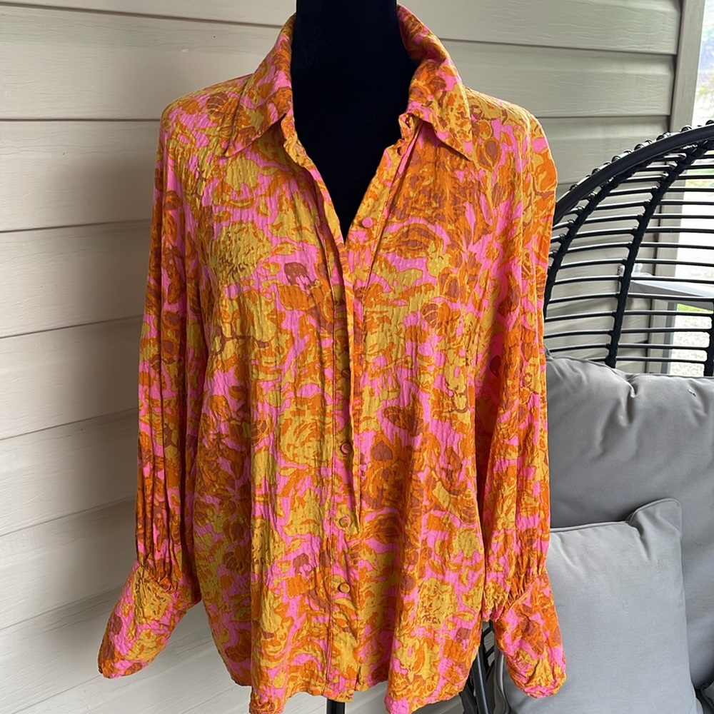 YAS Azalo long sleeve floral balloon sleeve button up textured blouse (XL)